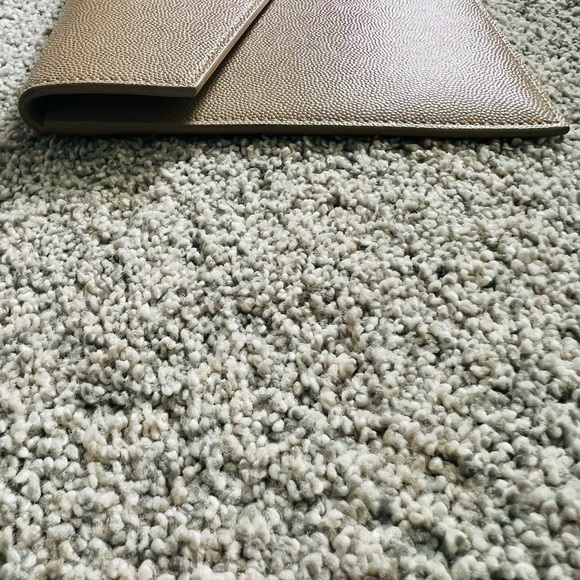 SAINT LAURENT Grain De Poudre Uptown Pouch (Dark Beige) - Picture 7 of 7